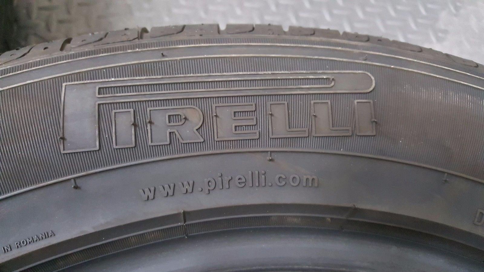 GOOD Pair of Pirelli Scorpion Verde 235/55R18 100V | OEM Alloy Wheels