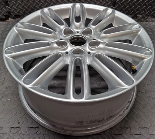 alloy wheel upward