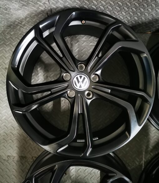 vw golf alloys