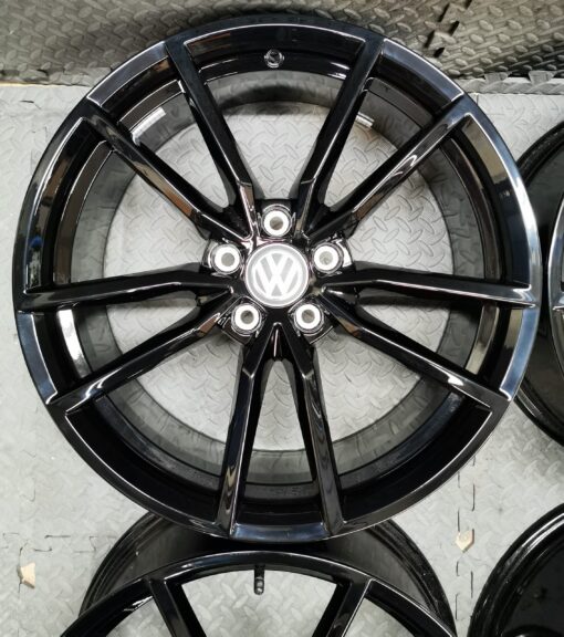 black vw alloys polo