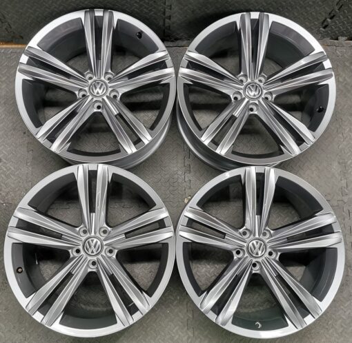 18 inch pretoria wheels black