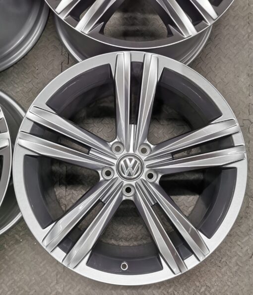 vw pretoria wheels 18 black