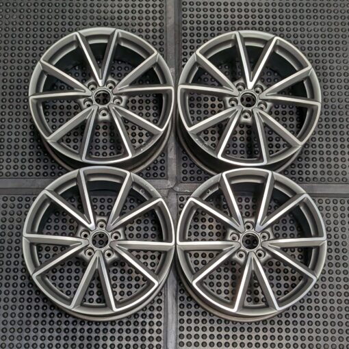 black alloy rims