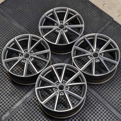 black alloy rims