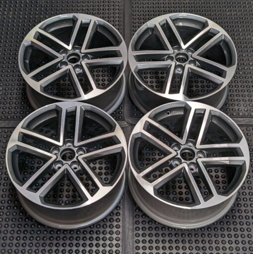 black alloy rims