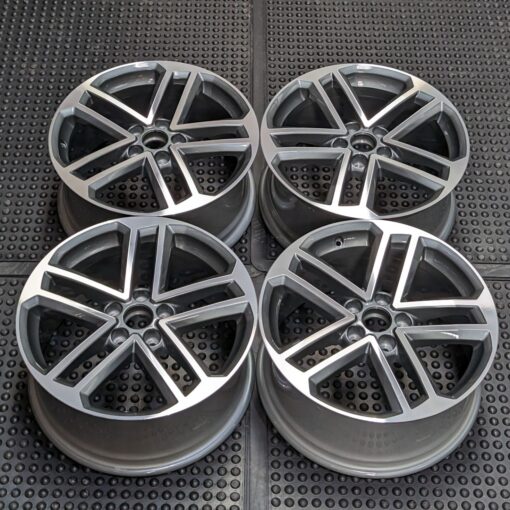 black alloy rims