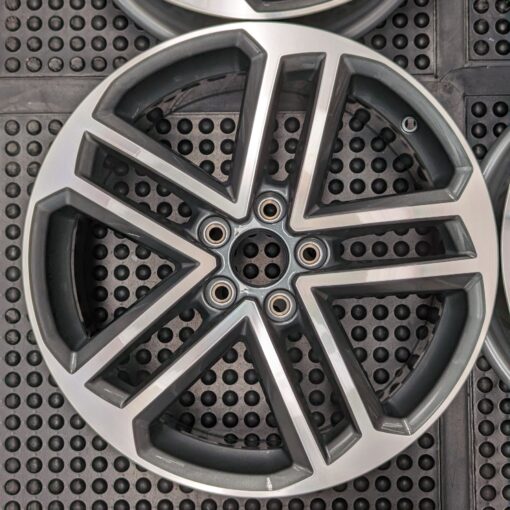 black alloy rims