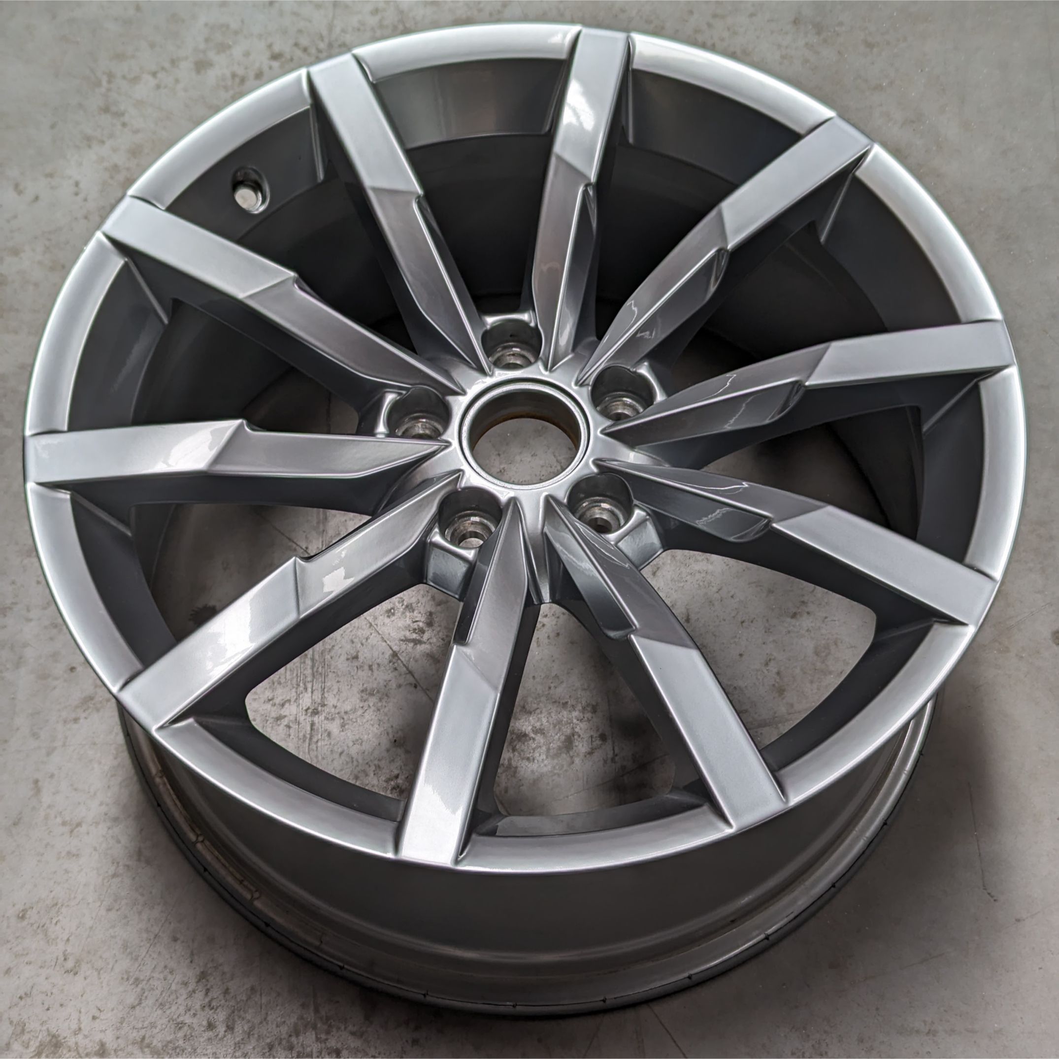 VW Passat 3G – Monterrey 3G0601025Q – OEM Alloy Wheels